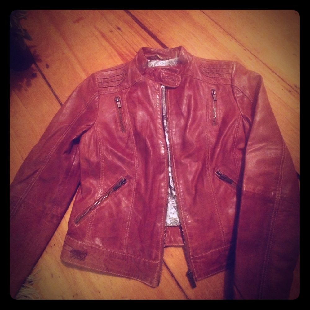 Super trendy jacket!